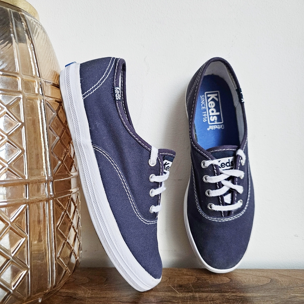 Keds Kids Sneakers in Navy and White
